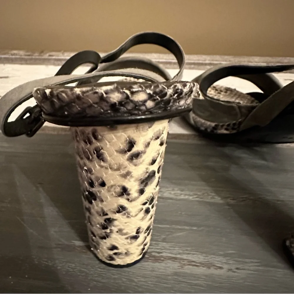 Robert Clergerie Women’s Python-effect block heel -‎ Size 40EU